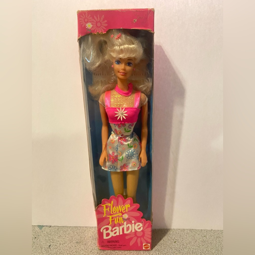 NIB  Flower Fun Barbie.  Box is in rough shape.